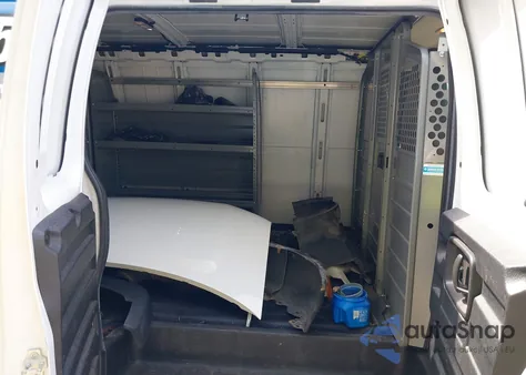 2016 Chevrolet Express 2500 Work Van z USA, uszkodzony, nr VIN 1GCWGBFG7G1209035